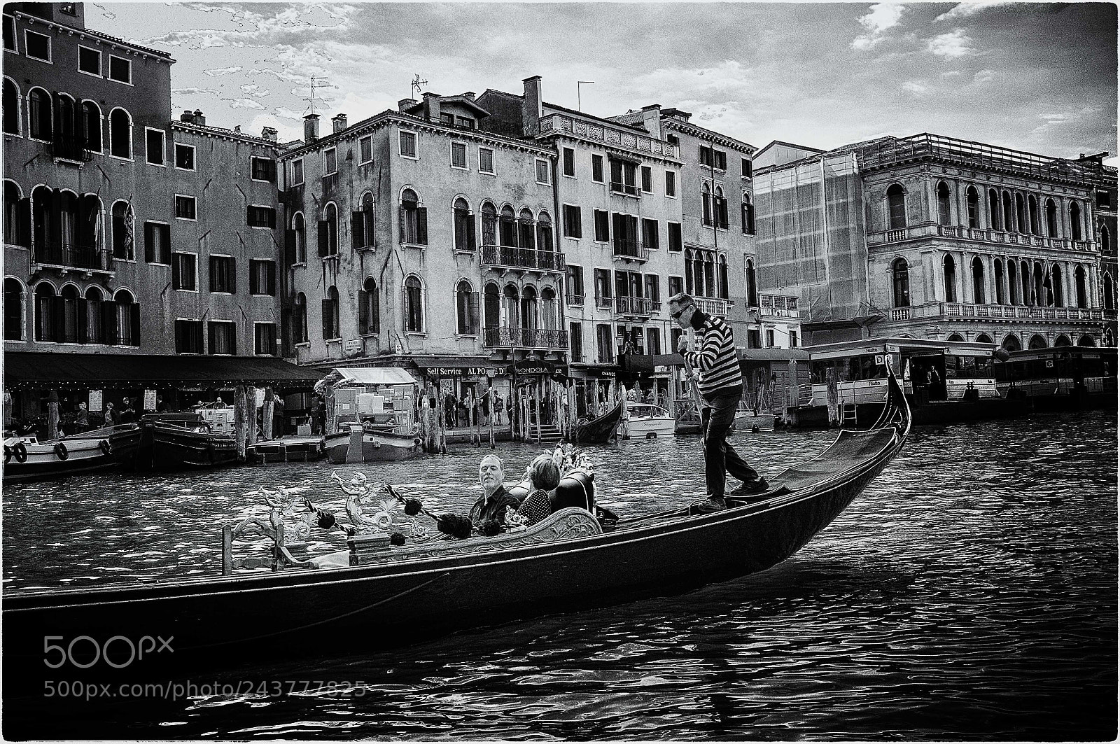 Fujifilm FinePix X100 sample photo. Romantic rondo veneziano photography