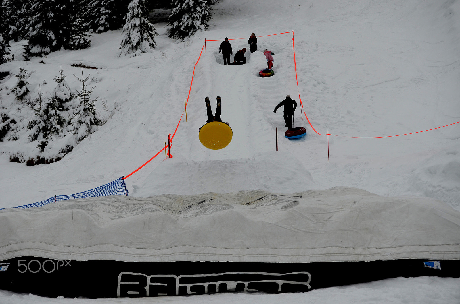Nikon D5100 sample photo. "victory" in tubing photography