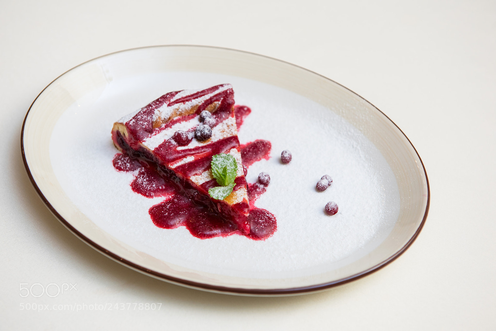 Nikon D810 sample photo. Cake with cowberry photography