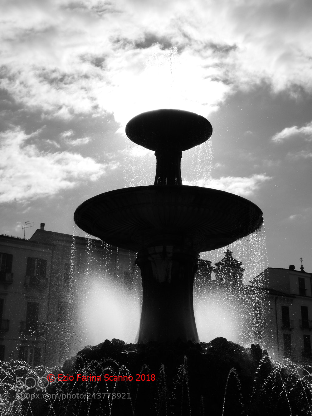 Nikon Coolpix P610 sample photo. Controluce photography