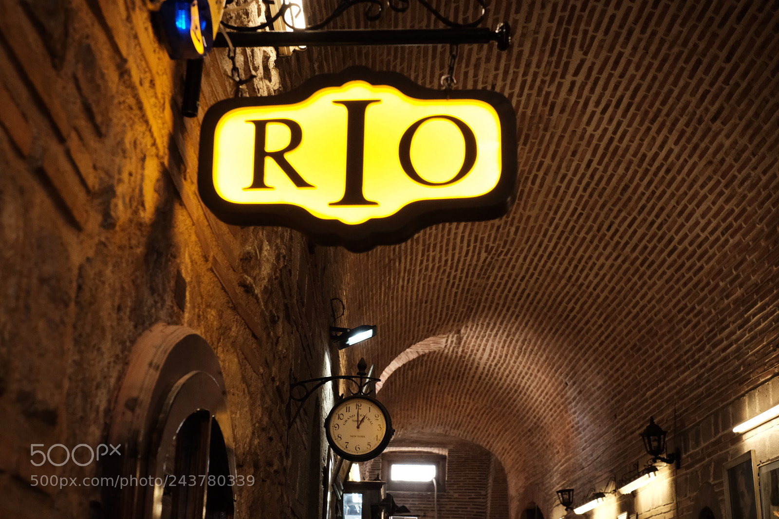 Fujifilm X-T2 sample photo. Phaedrus's touch in rio photography