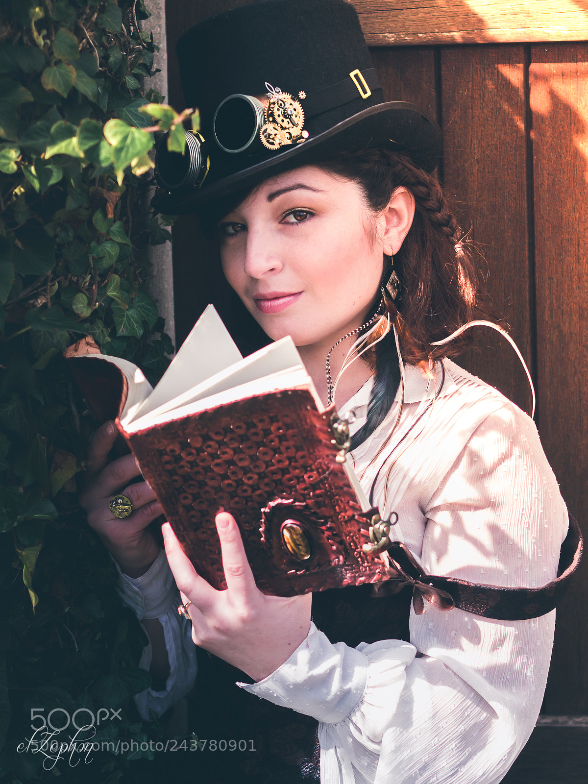 Olympus OM-D E-M5 II sample photo. Maeva | steampunk lady photography