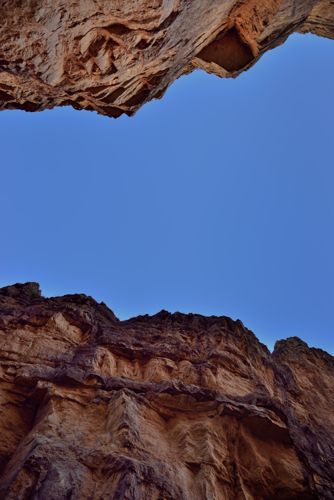 Nikon AF-S Nikkor 24-120mm F4G ED VR sample photo. A portrait orientation of the border of the us and mexico photography