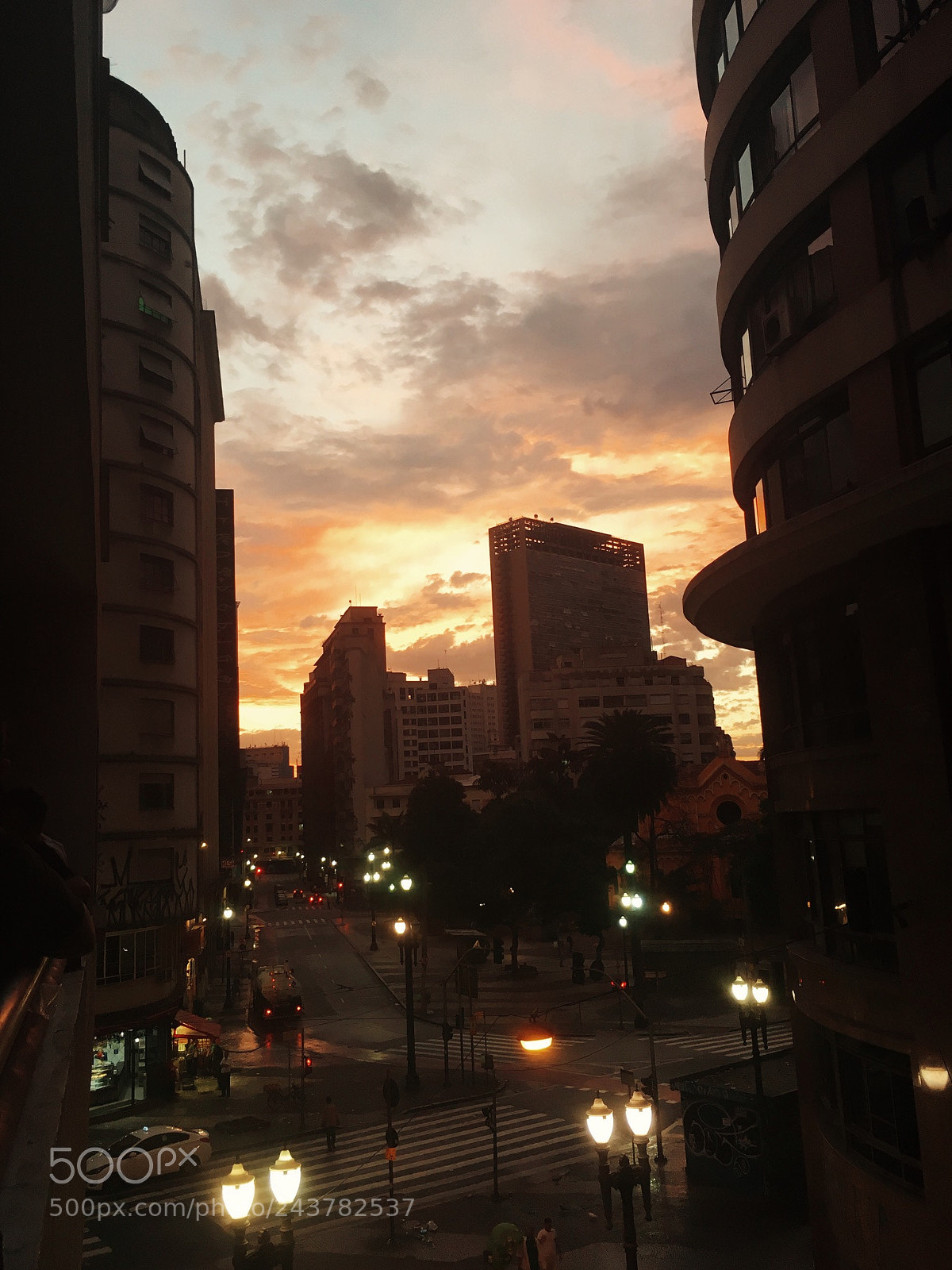 Apple iPhone SE sample photo. #saopaulo #brasil #selvadepedra photography