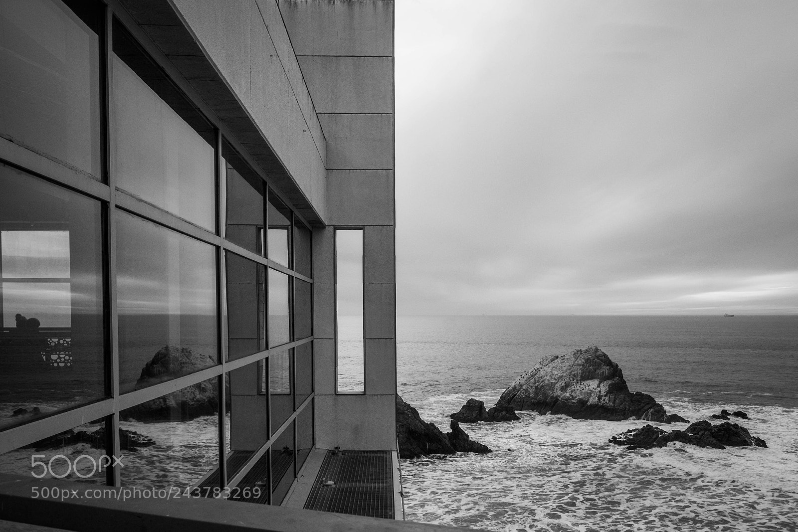 Fujifilm X-T10 sample photo. Wall with a view photography