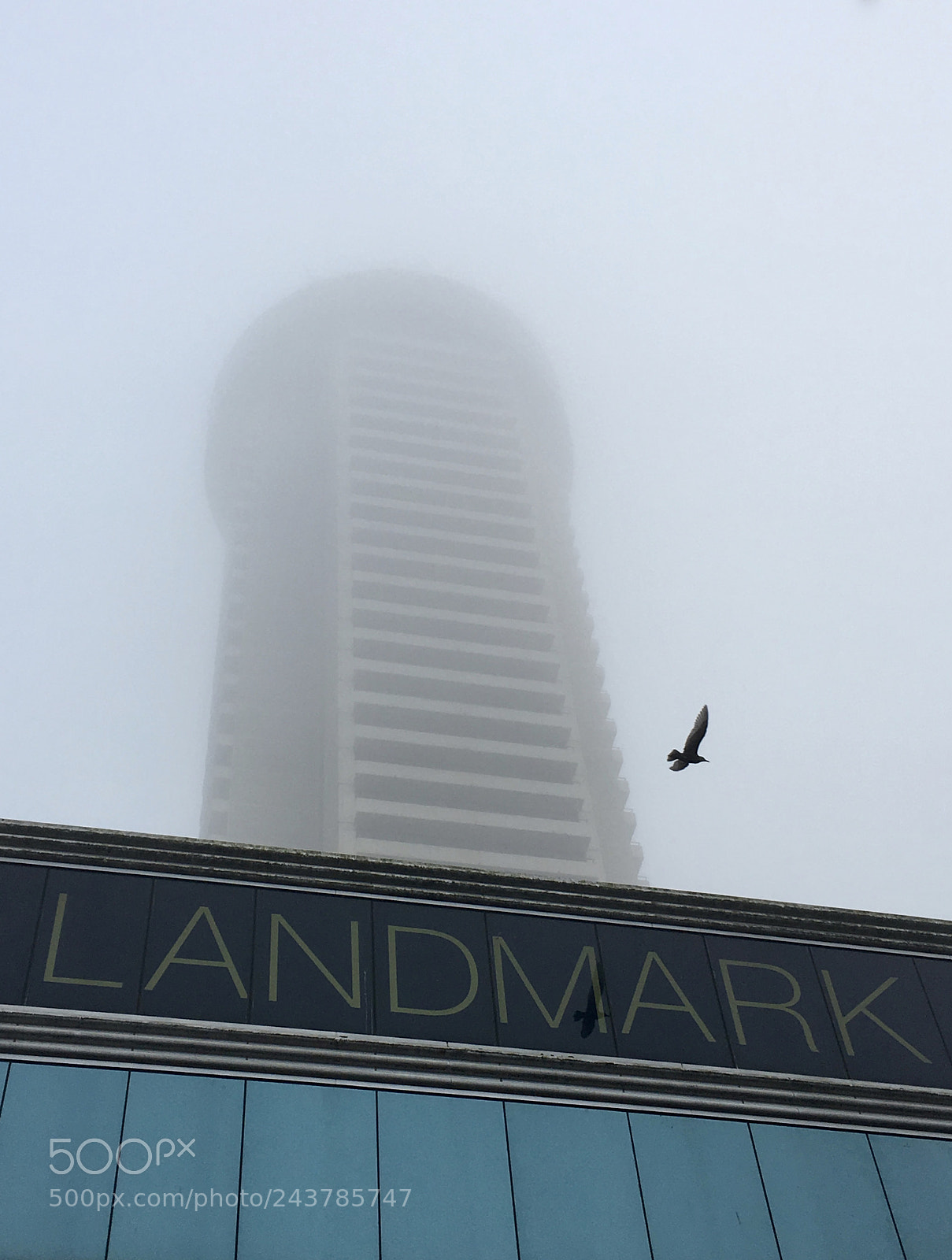 Apple iPhone 6s sample photo. Landmark hotel photography
