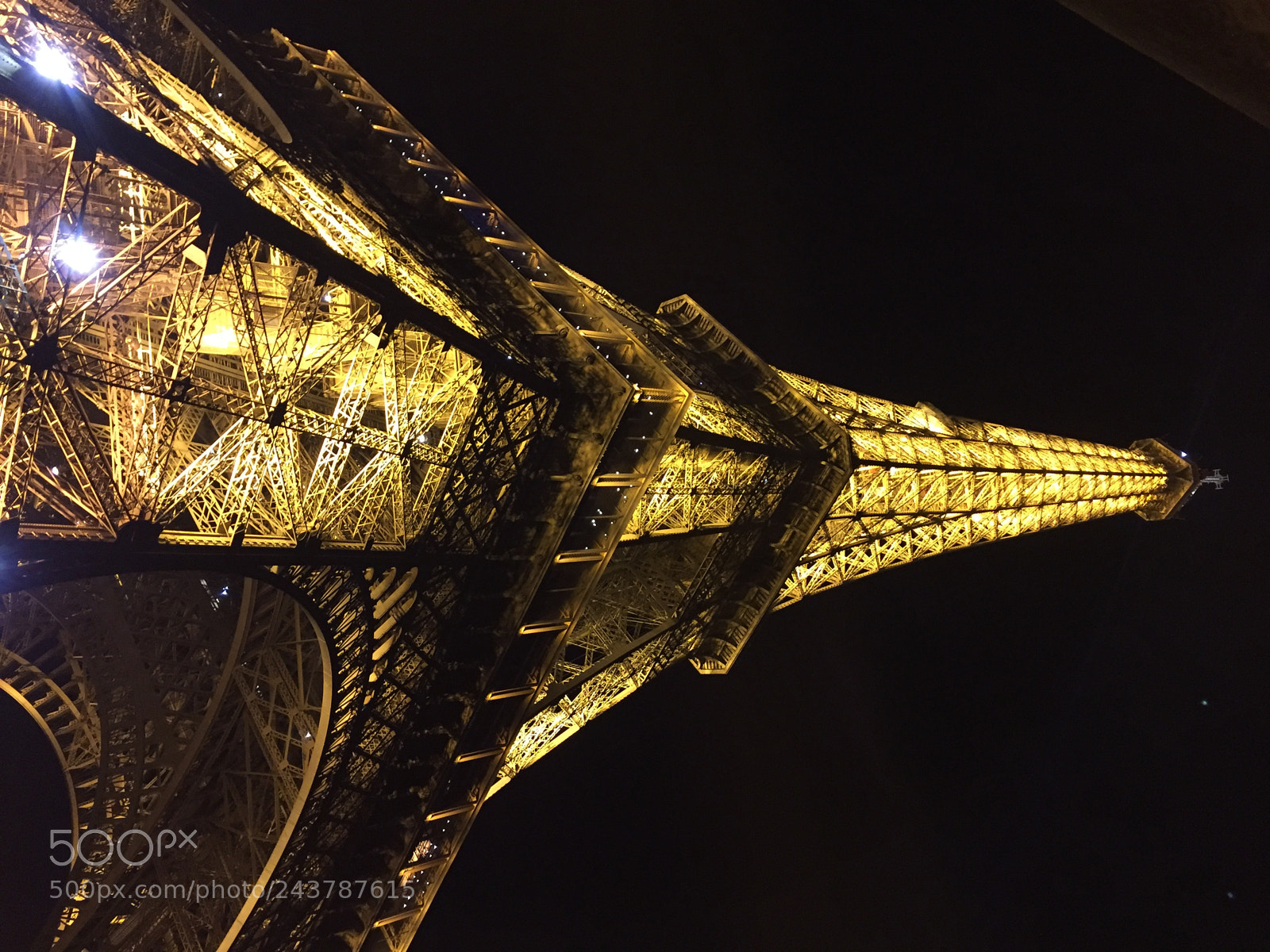 Apple iPhone 6 sample photo. Eiffel tower photography