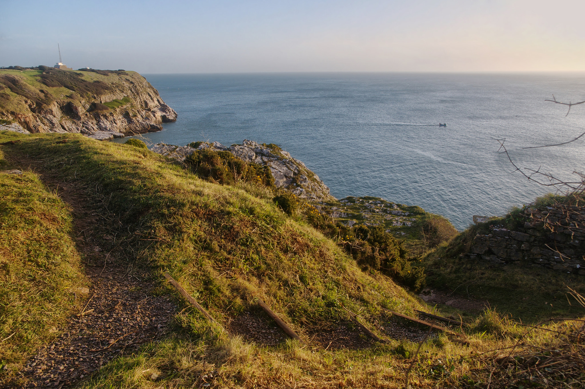 Pentax K-x sample photo. Cliff path photography