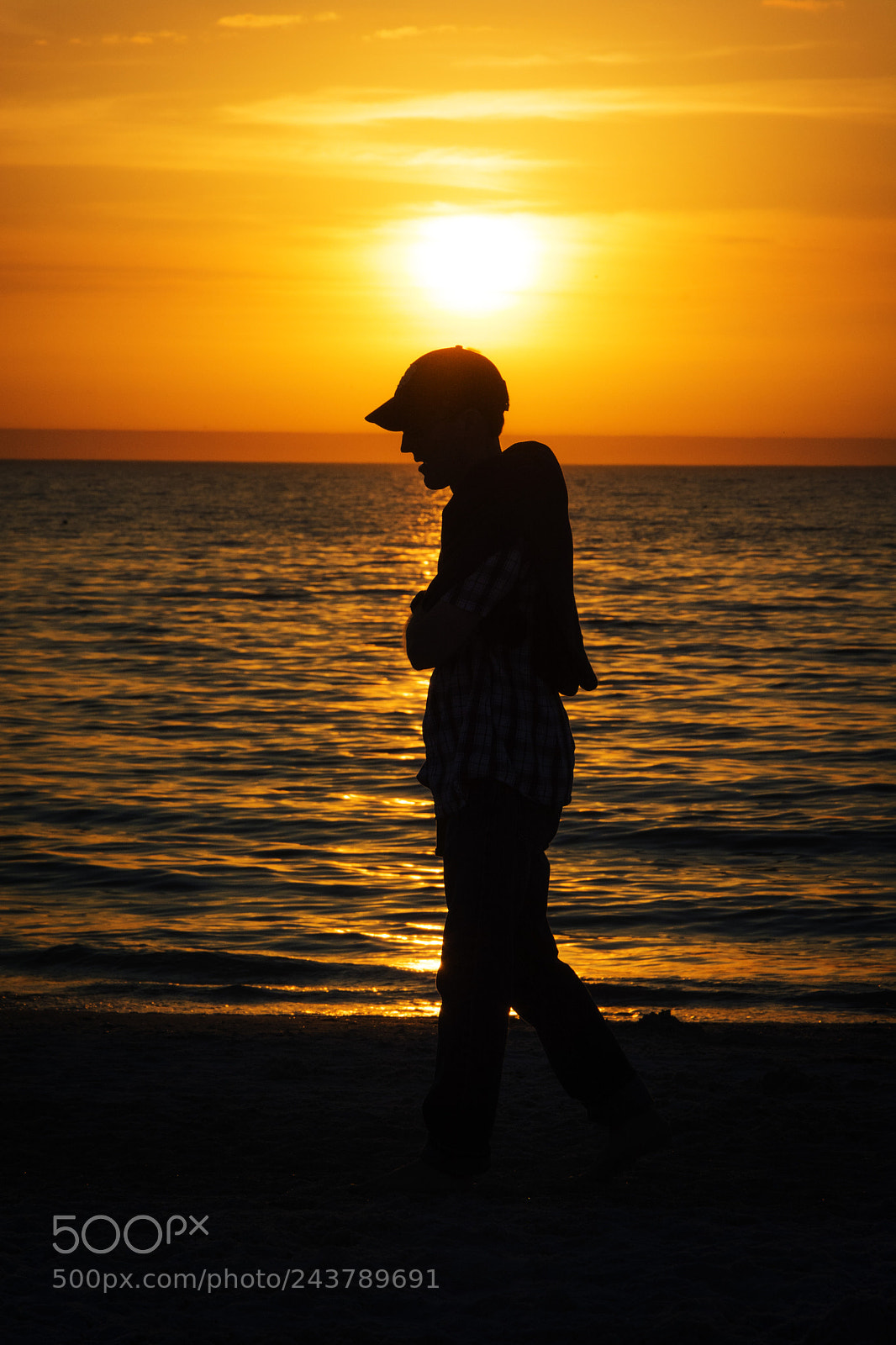 Nikon D7100 sample photo. Silhouette on the beach photography