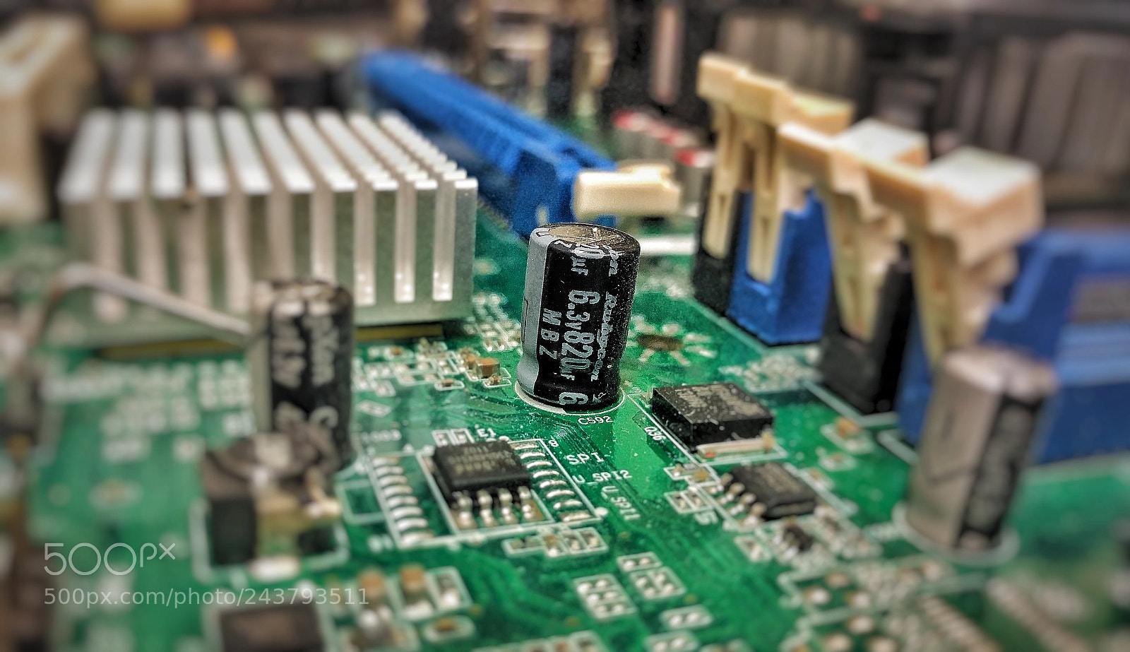 LG G5 sample photo. Capacitor photography