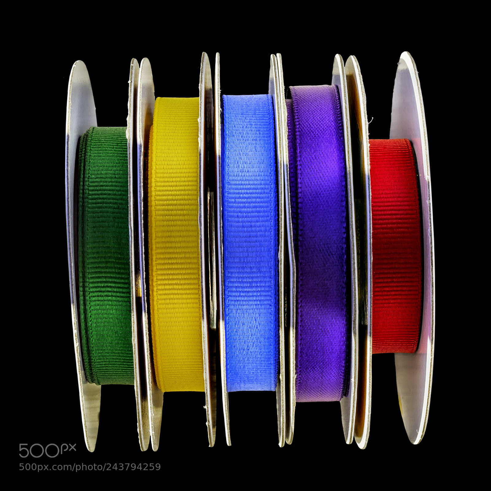 Sony a7R sample photo. Ribbons, red favored photography