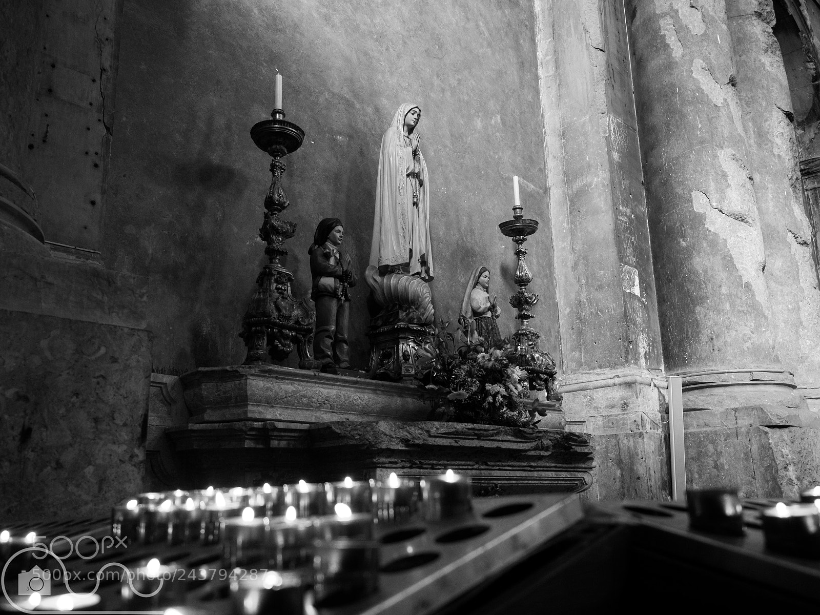 Olympus OM-D E-M5 II sample photo. Our lady photography