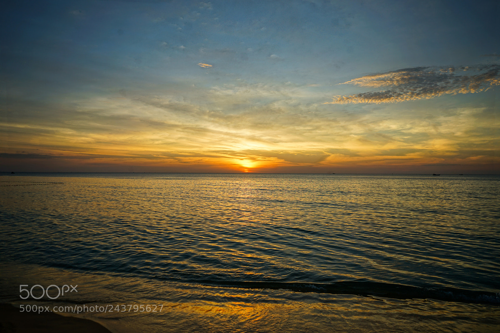 Sony a7 II sample photo. Sunset in vietnam photography