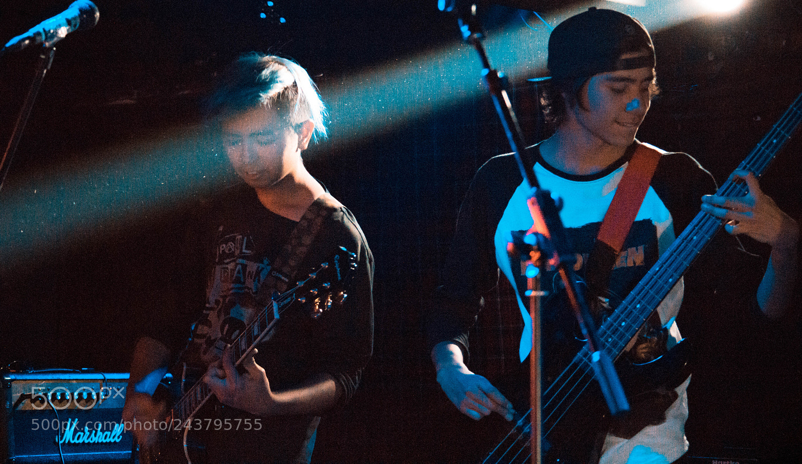 Canon EOS 750D (EOS Rebel T6i / EOS Kiss X8i) sample photo. Nublian band @ gato calavera photography