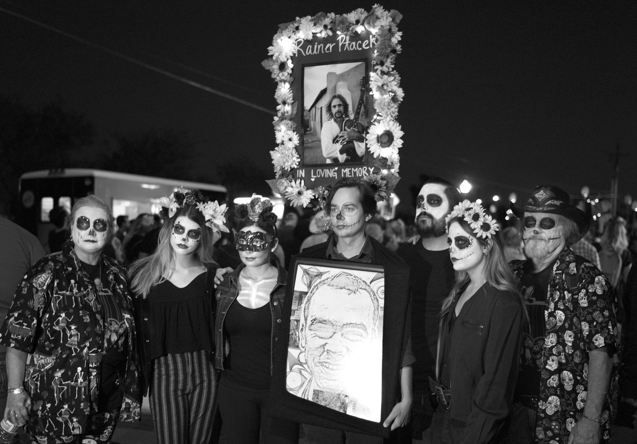 Leica M-Monochrom sample photo. Loving memory photography