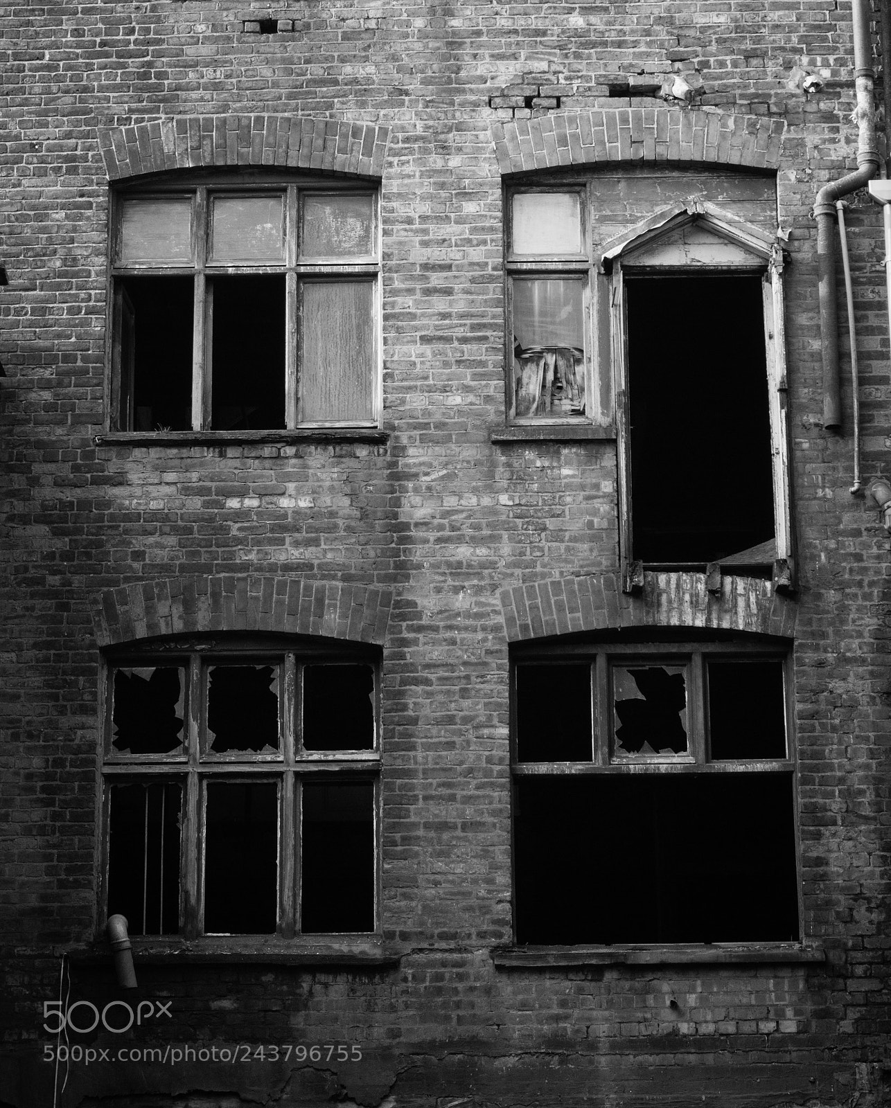 Sony a6300 sample photo. Decay photography