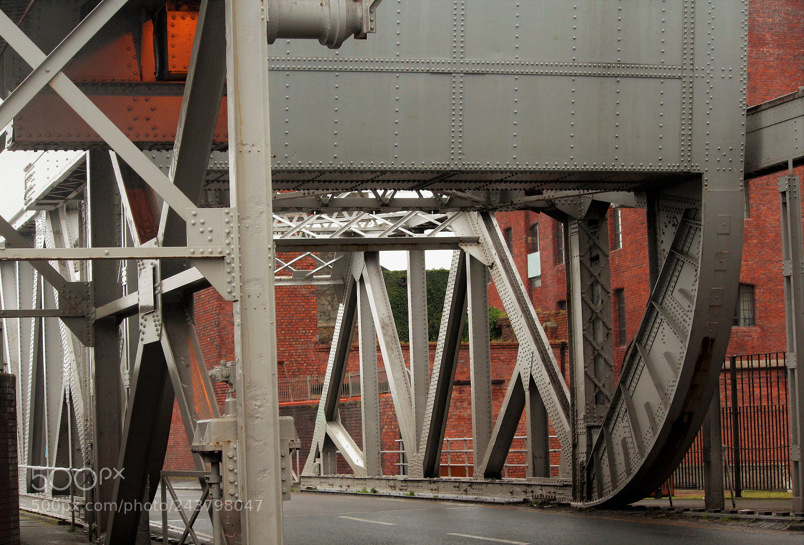 Canon EOS 650D (EOS Rebel T4i / EOS Kiss X6i) sample photo. Steel bridge in the photography