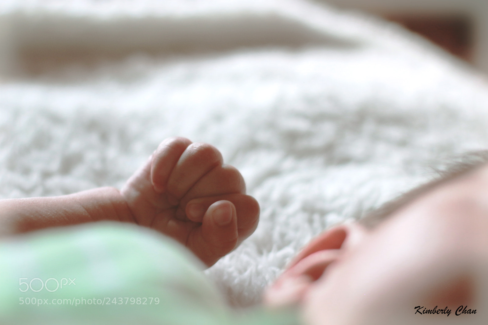 Canon EOS 100D (EOS Rebel SL1 / EOS Kiss X7) sample photo. Baby photography