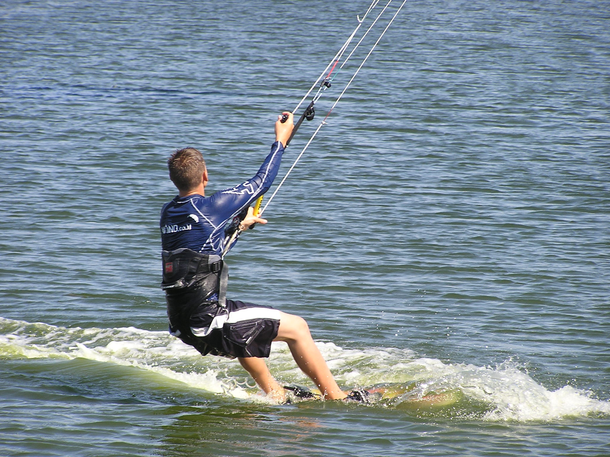 Olympus C740UZ sample photo. Kite surfing photography