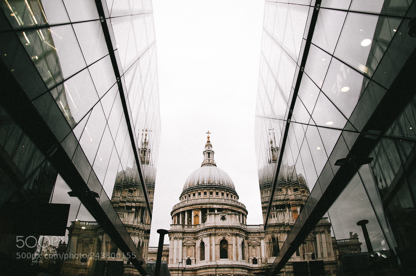 Nikon D5000 sample photo. London classic photography