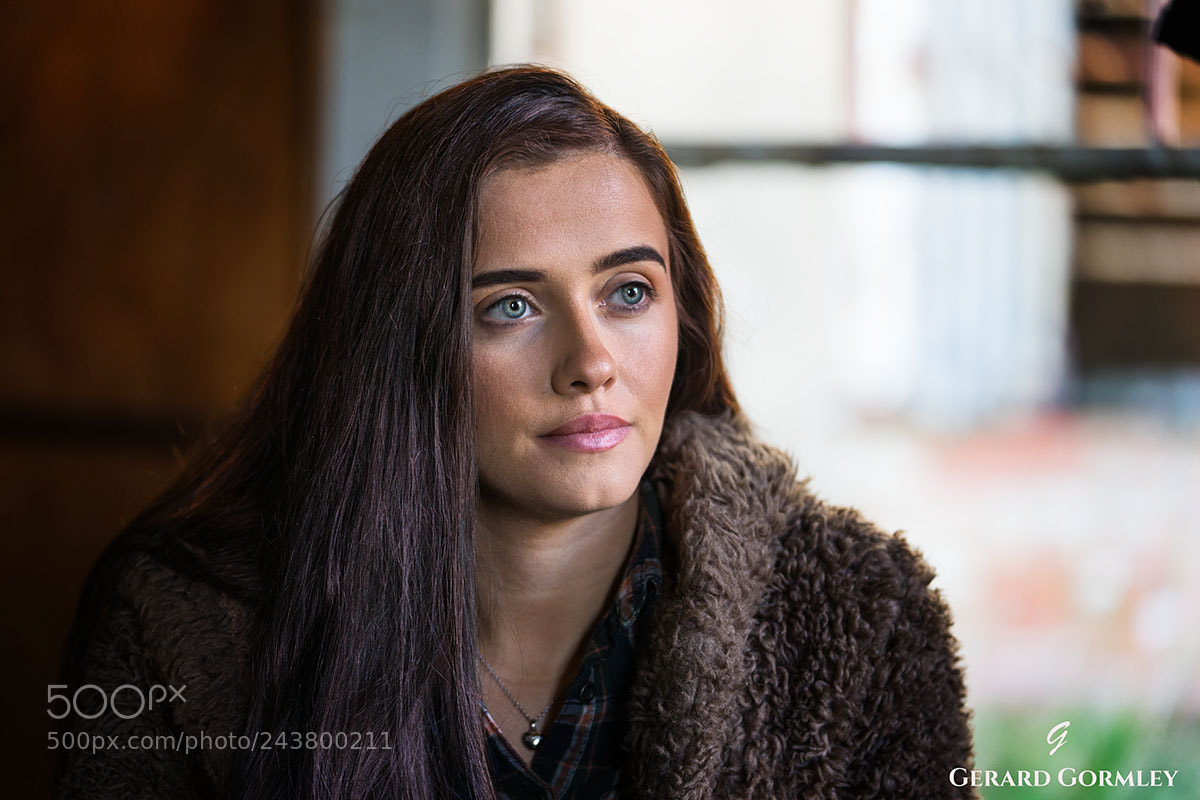 Sony a7 II sample photo. Eileen in the window photography