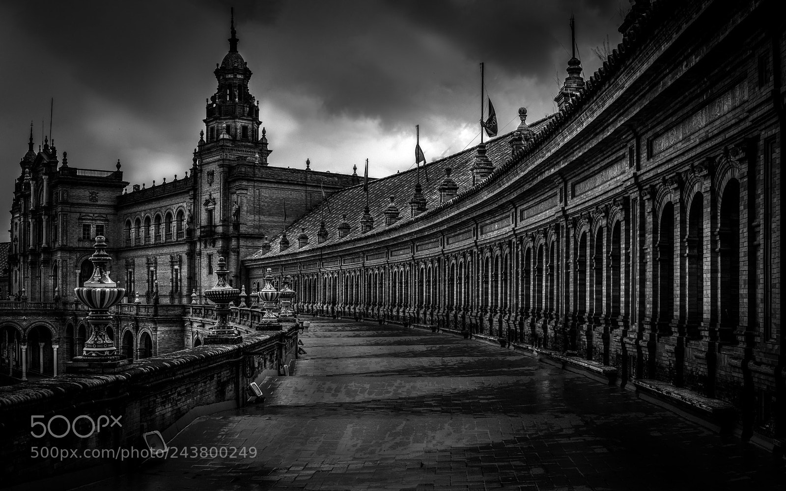Sony a7 sample photo. Plaza españa photography
