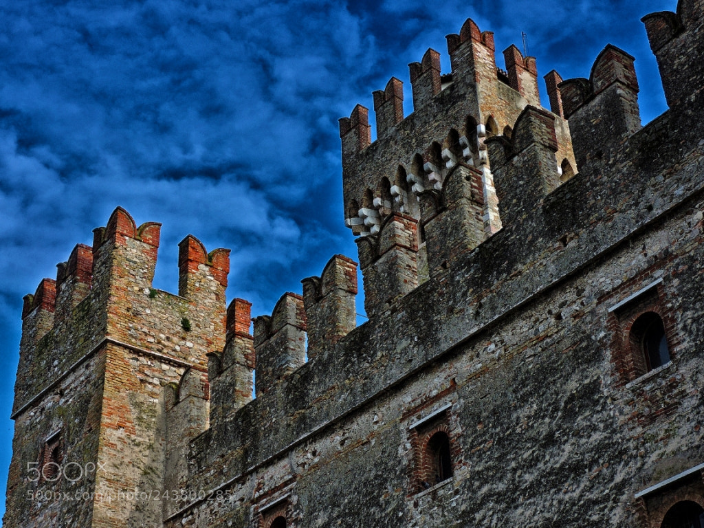Nikon Coolpix P530 sample photo. Castle photography