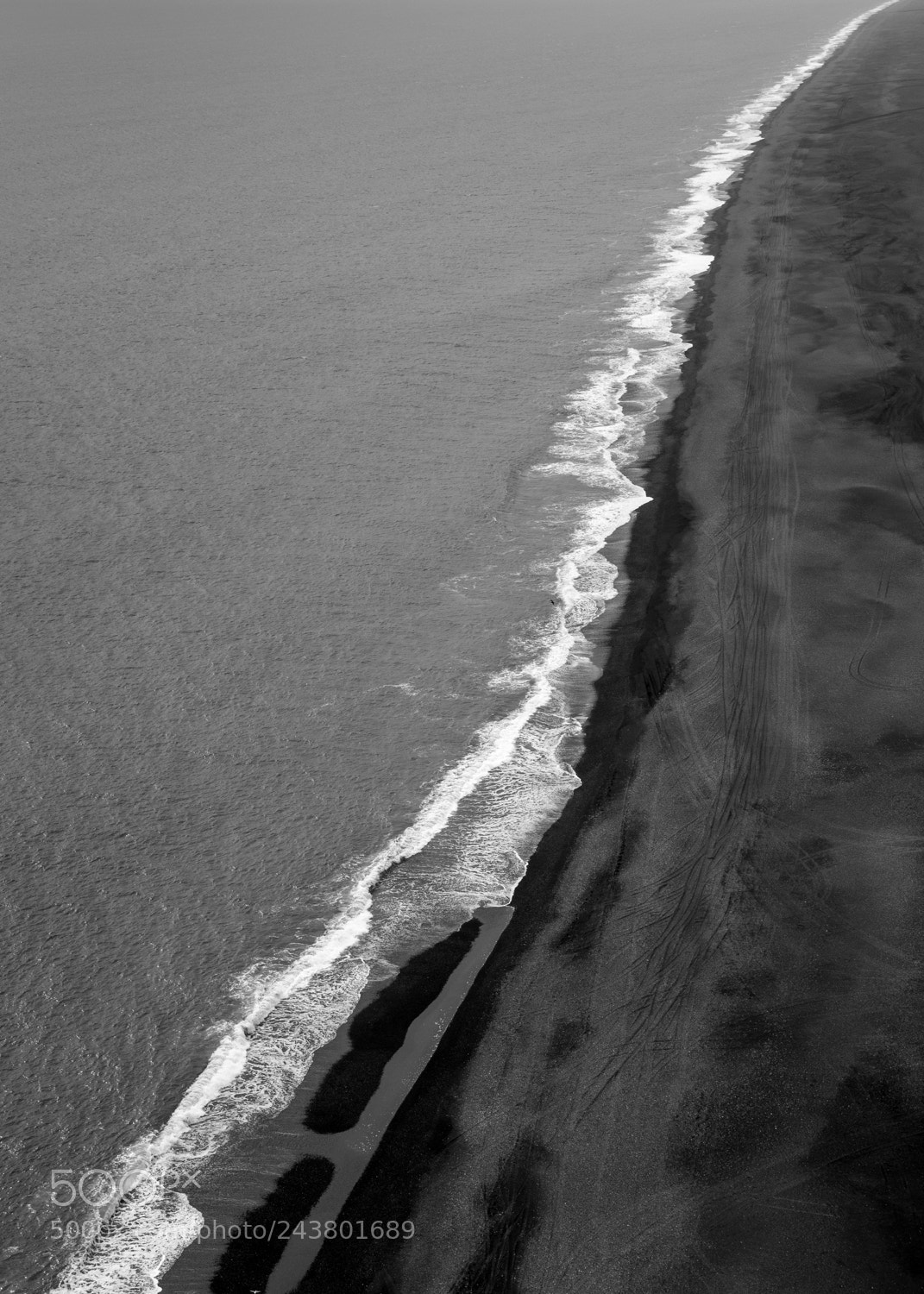 Nikon D300 sample photo. Black beach photography