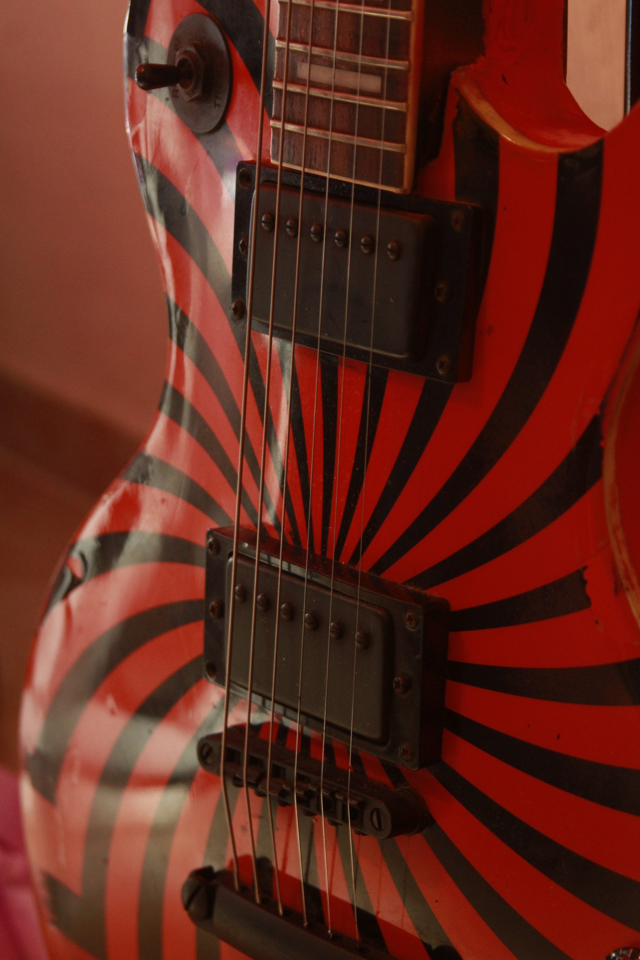 Canon EF 35-80mm f/4-5.6 sample photo. Guitarra photography