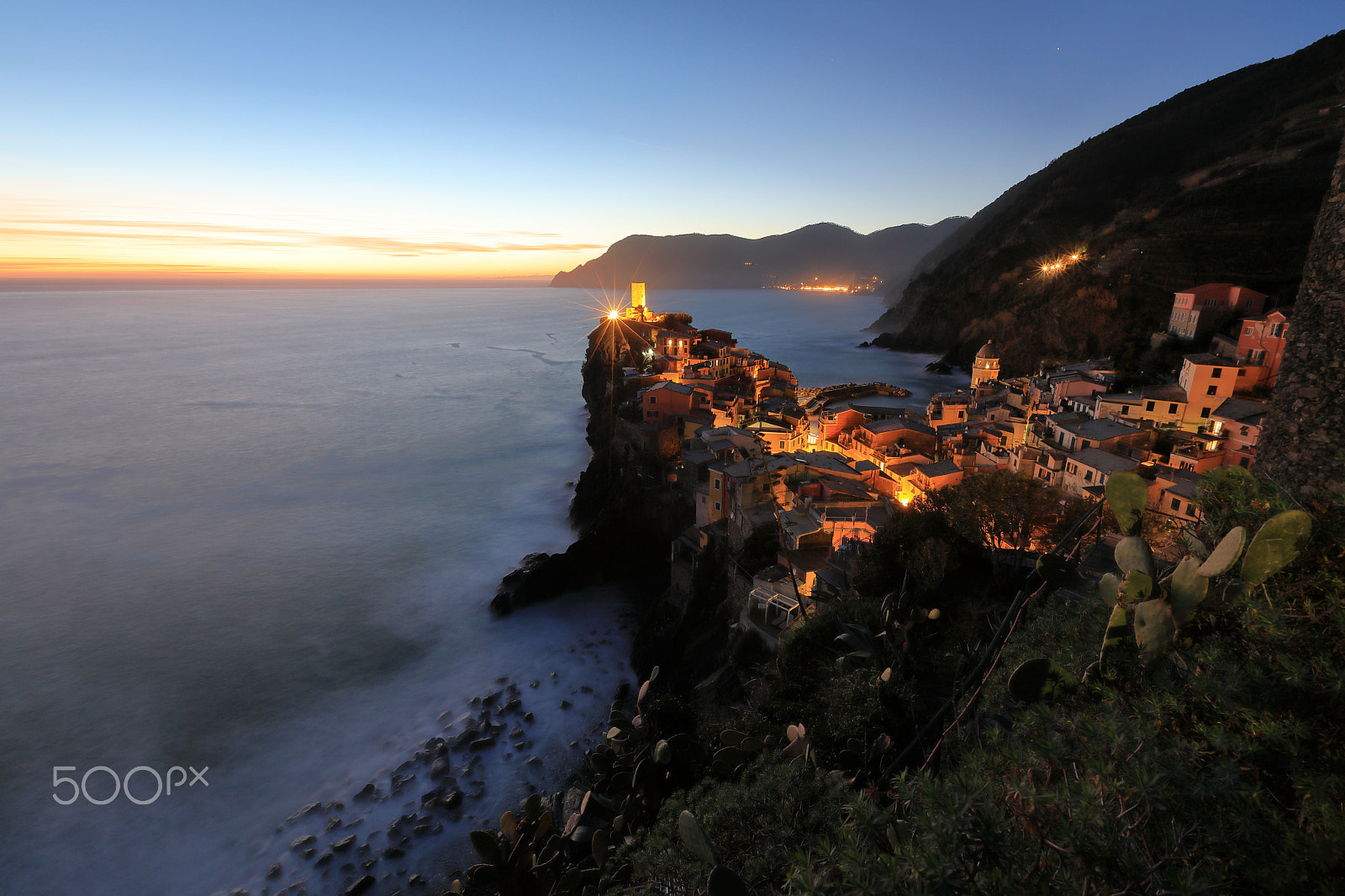 Canon EF 16-35mm F2.8L II USM sample photo. Vernazza photography