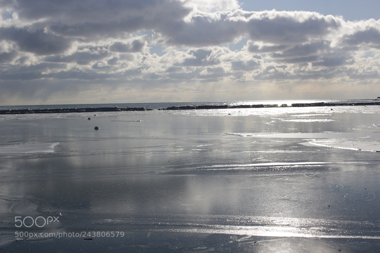 Canon EOS 100D (EOS Rebel SL1 / EOS Kiss X7) sample photo. Cold sunshine photography
