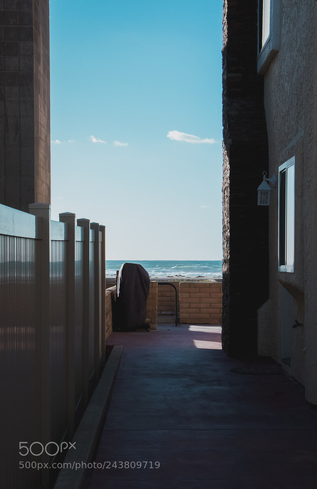 Canon EOS 7D Mark II sample photo. Beach hall way photography