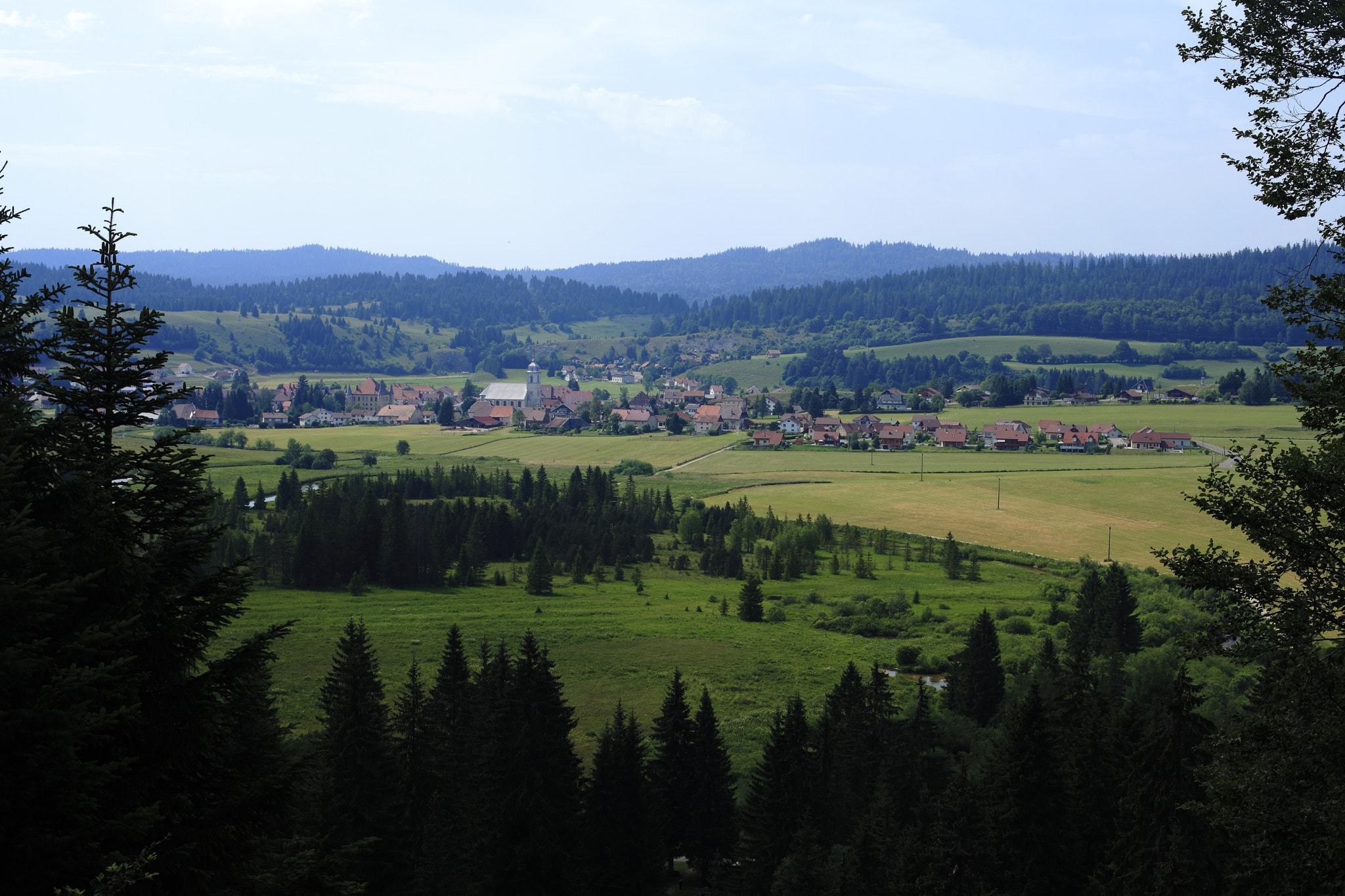 Canon EF 50mm F1.4 USM sample photo. Mouthe depuis source du doubs photography