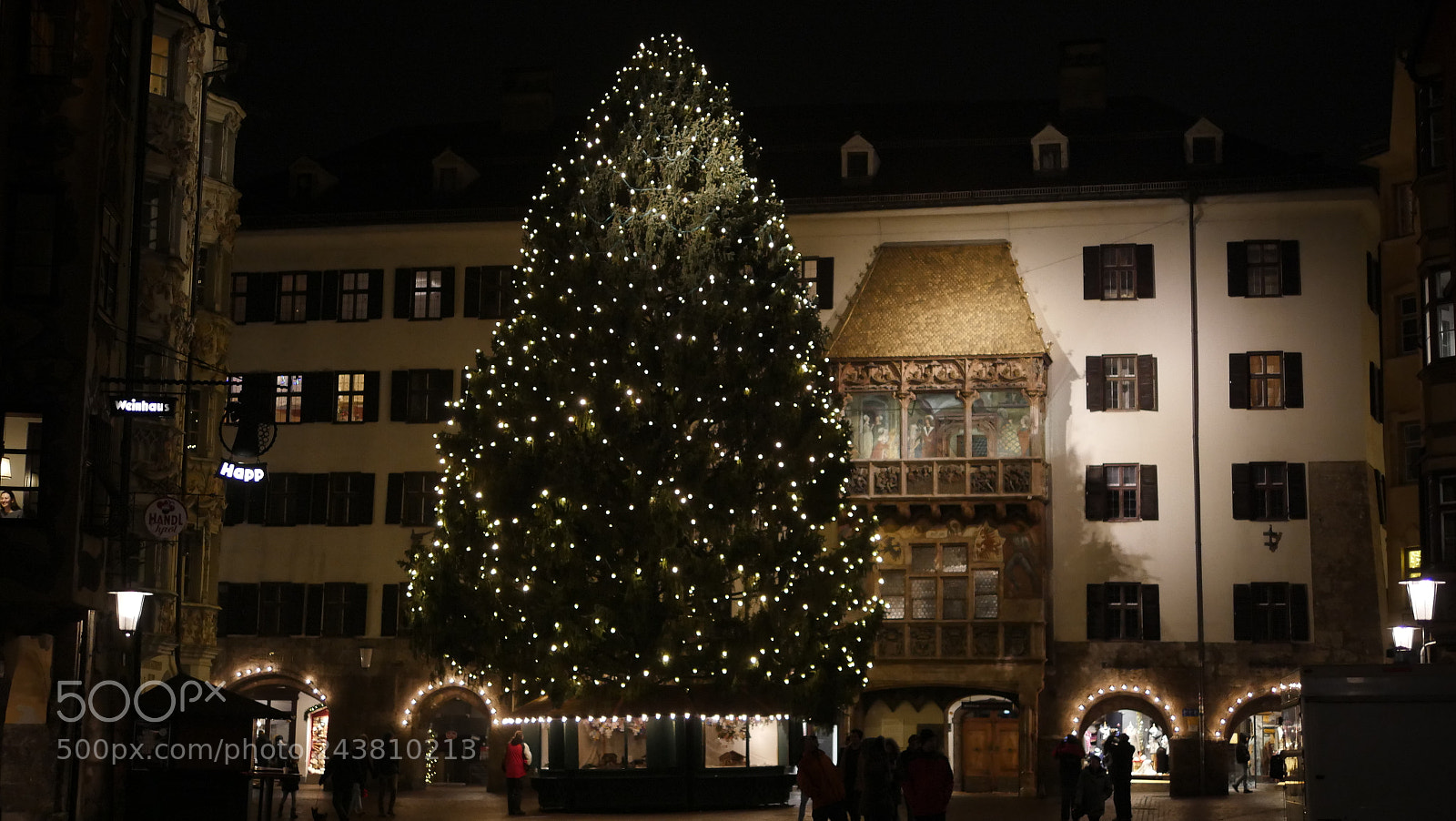 Panasonic Lumix DMC-GX8 sample photo. Christmas tree in front photography