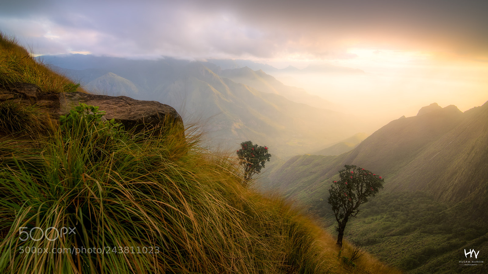 Nikon D800 sample photo. Sunrise at kolukkumalai - 2 photography