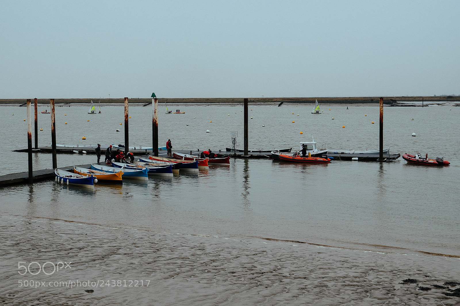 Fujifilm X-T10 sample photo. Boats ready for the photography