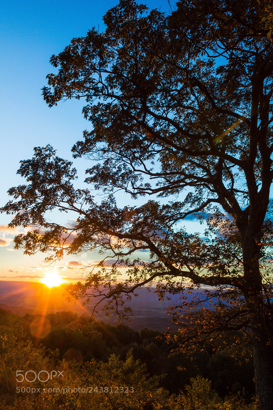 Canon EOS 1200D (EOS Rebel T5 / EOS Kiss X70 / EOS Hi) sample photo. Sunset in a mountain photography