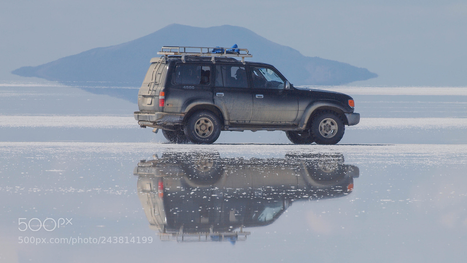 Olympus E-620 (EVOLT E-620) sample photo. Uyuni 4x4 photography