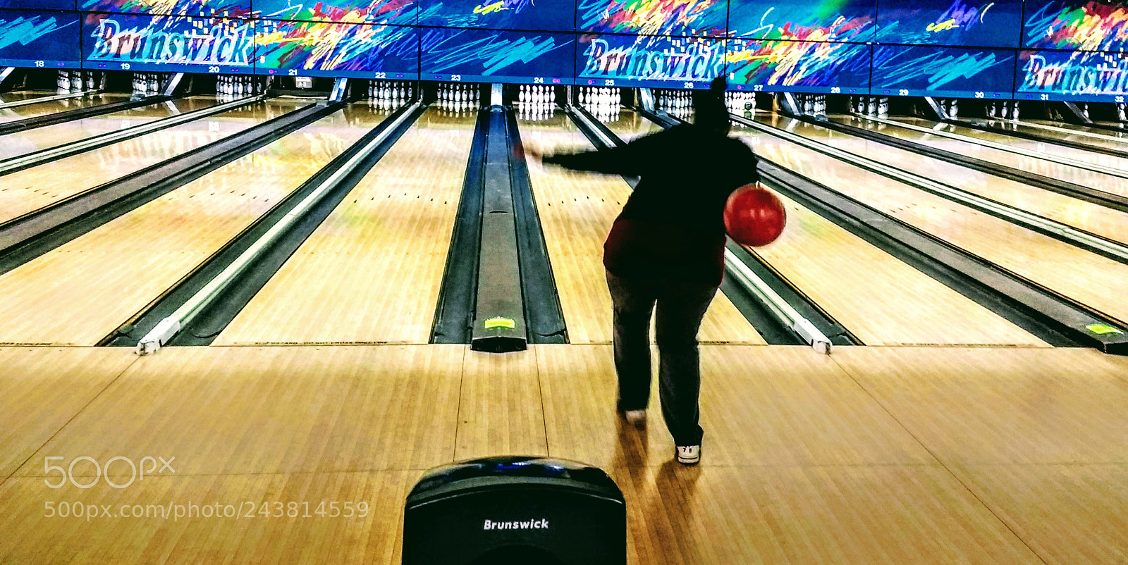 Motorola Moto G (4) sample photo. Bowling in the midnight photography