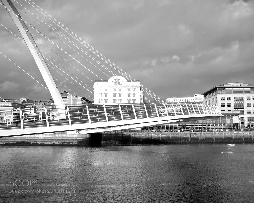 Fujifilm X-Pro1 sample photo. Millennium bridge over the photography
