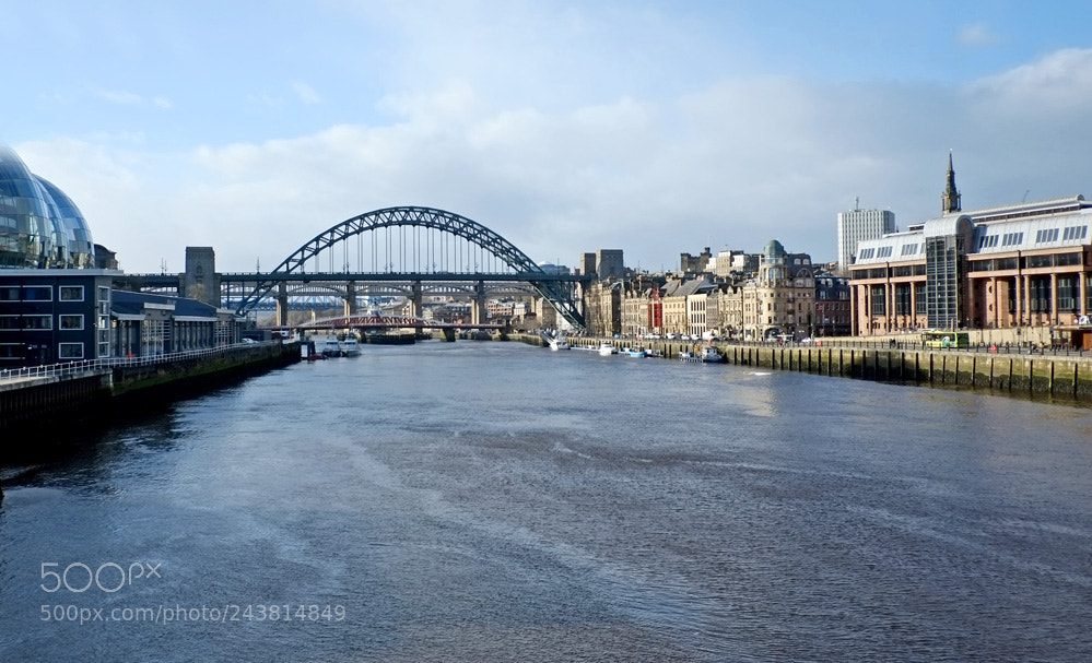 Fujifilm X-Pro1 sample photo. Tyne bridge photography