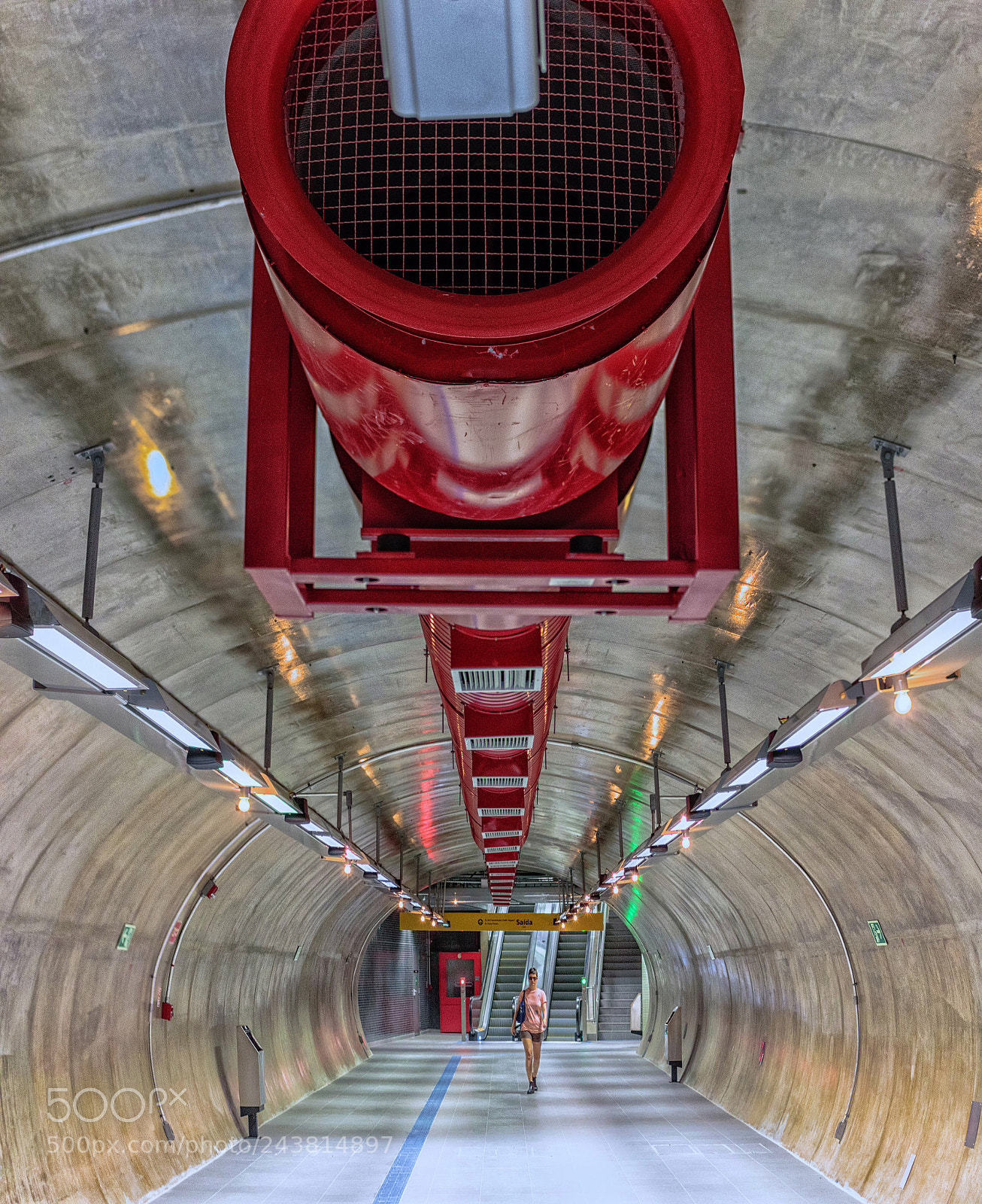 Canon EOS 750D (EOS Rebel T6i / EOS Kiss X8i) sample photo. New subway station of photography