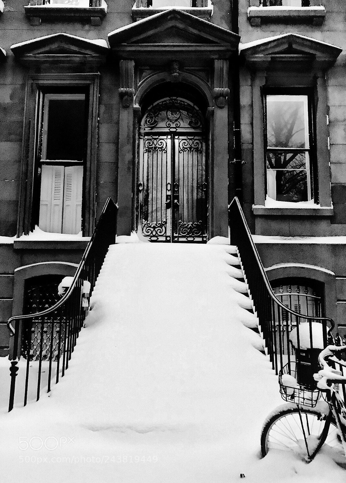Apple iPhone 7 Plus sample photo. Townhouse in brooklyn ny photography