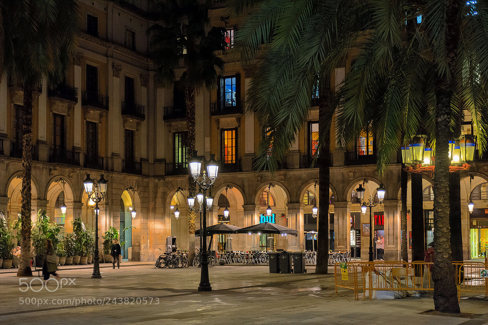 Nikon D7100 sample photo. Plaza real, barcelona photography