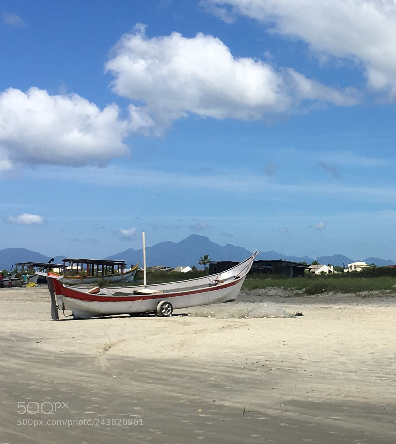 Apple iPhone 6s Plus sample photo. Boat! photography