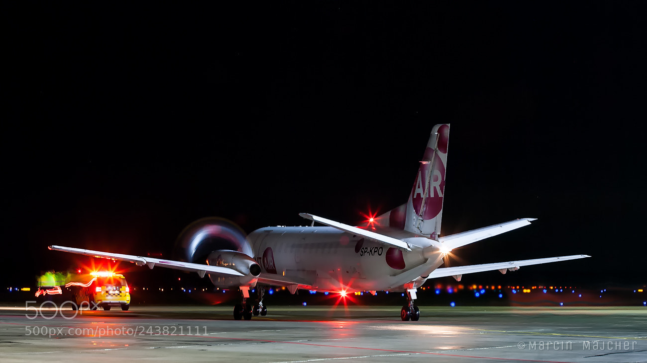 Canon EOS-1D Mark II N sample photo. Closing propellers photography