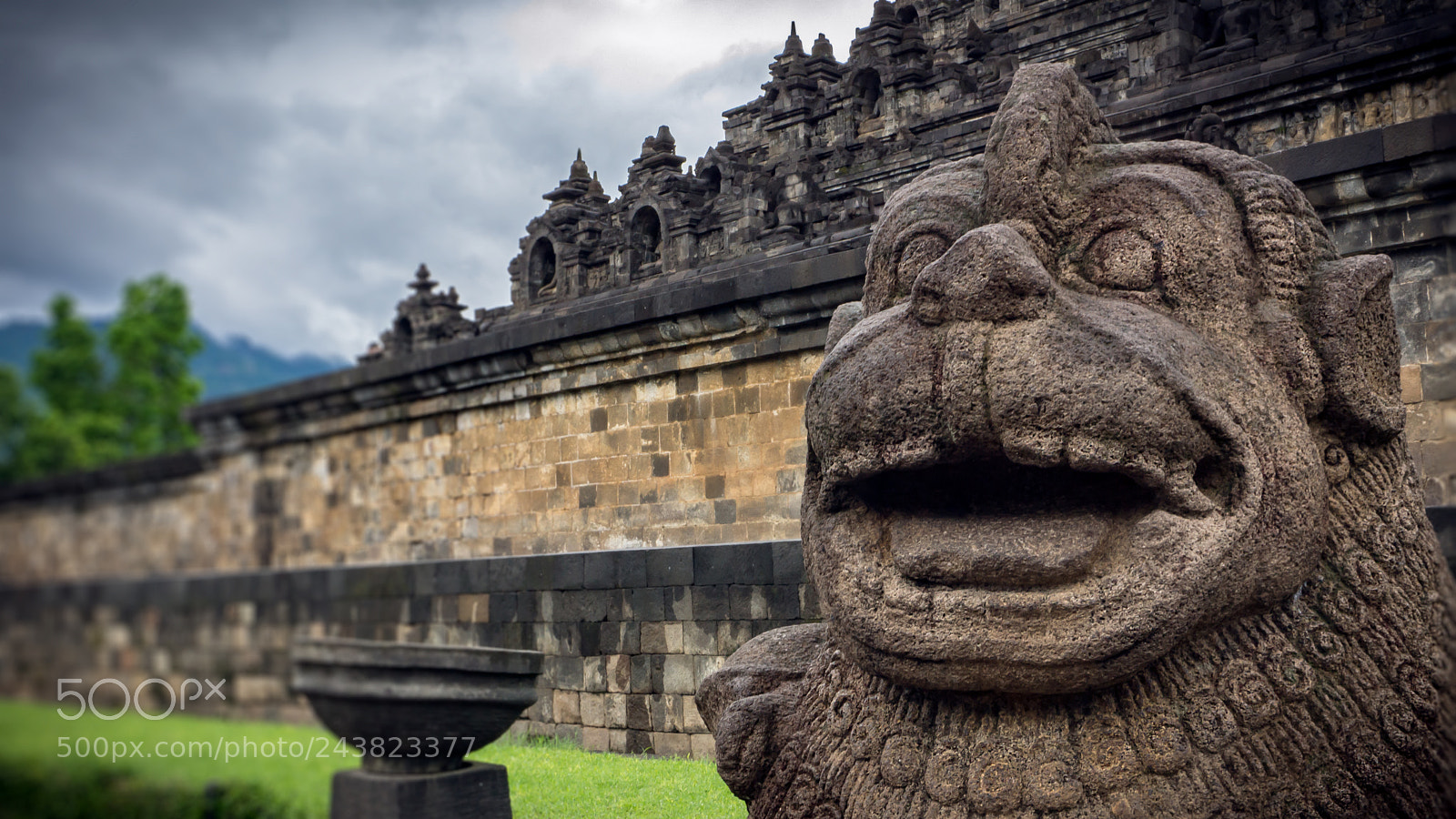 Sony SLT-A77 sample photo. Borobudur statue photography