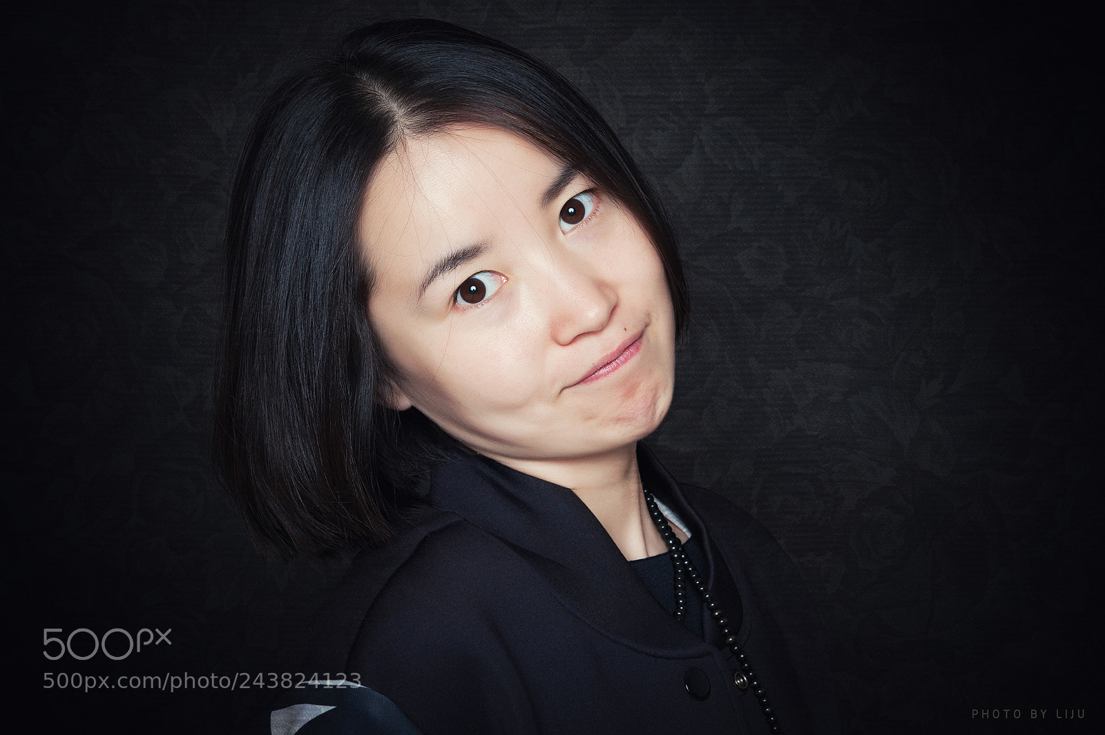Nikon D700 sample photo. 腼腆 photography