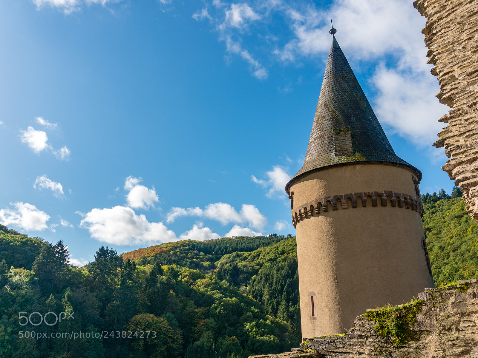 Sony a6300 sample photo. Vianden castle photography