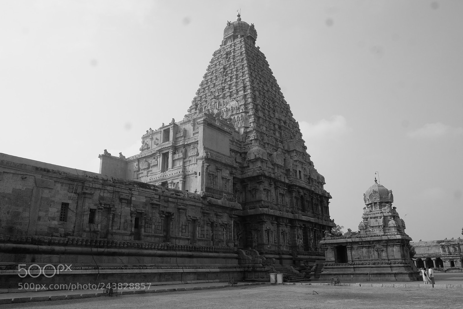 Fujifilm X-E2 sample photo. Brihadeeswara temple photography